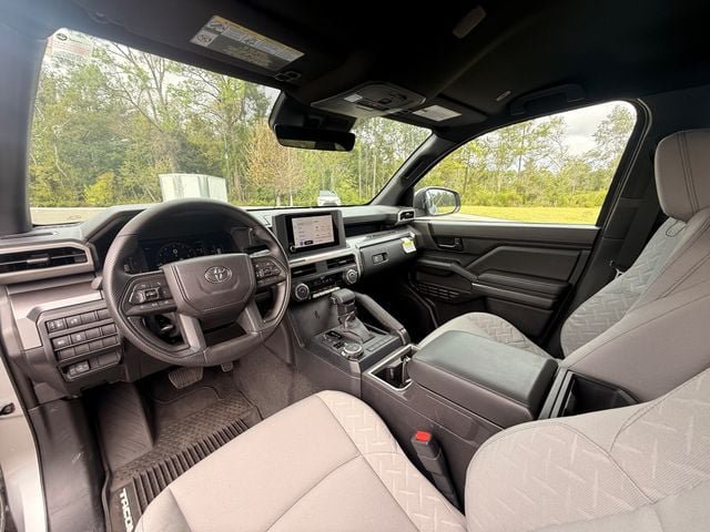 Used 2026 Toyota Tacoma SR5 AWD/4WD image 14