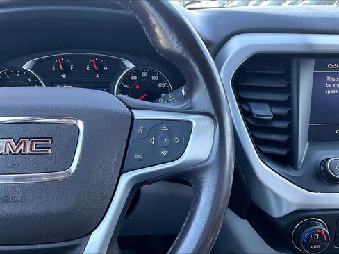 Used 2020 GMC Acadia SLT FWD image 19
