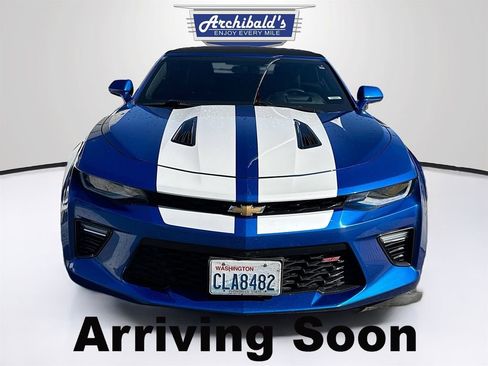 Used 2018 Chevrolet Camaro SS RWD image 2