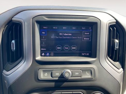 Used 2021 Chevrolet Silverado 2500 W/T image 22