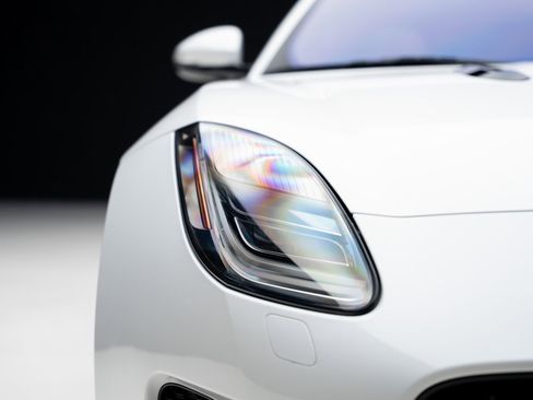 Used 2020 Jaguar F-TYPE Coupe image 8