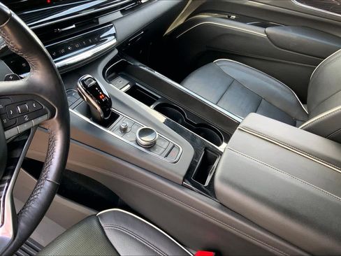 Used 2023 Cadillac Escalade ESV Sport w/ LPO, ONYX Package AWD/4WD image 15