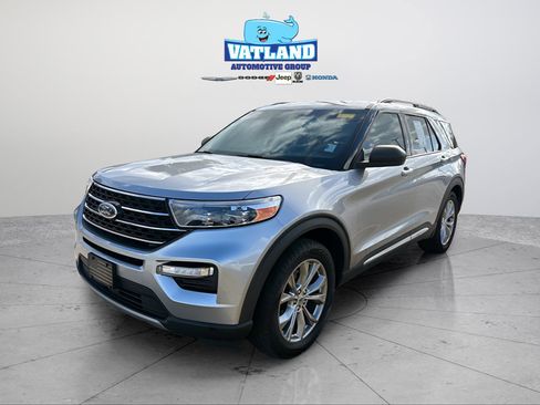 Used 2021 Ford Explorer XLT w/ Equipment Group 202A image 33