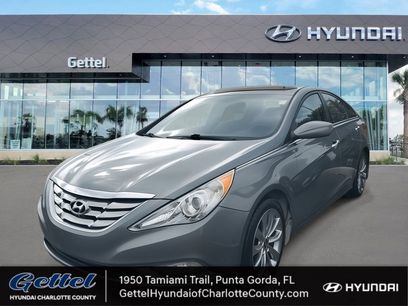 Used 2012 Hyundai Sonata SE w/ Navigation & Sunroof Pkg