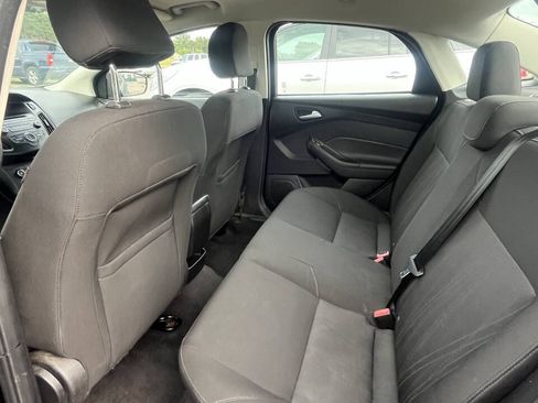 Used 2015 Ford Focus SE FWD image 7