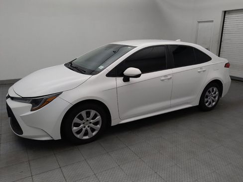 Used 2021 Toyota Corolla LE FWD image 2