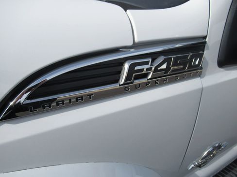 Used 2013 Ford F450 Lariat w/ Lariat Ultimate Pkg image 9