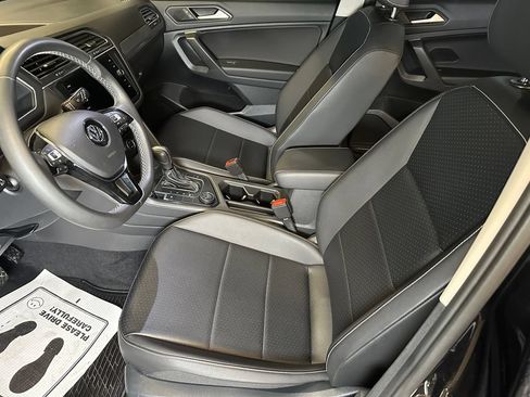 Used 2021 Volkswagen Tiguan SEL AWD/4WD image 21