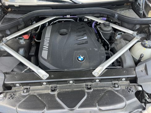 Used 2024 BMW X7 xDrive40i w/ M Sport Package AWD/4WD image 35