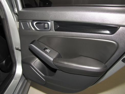 Certified 2025 Honda Civic Sport image 19