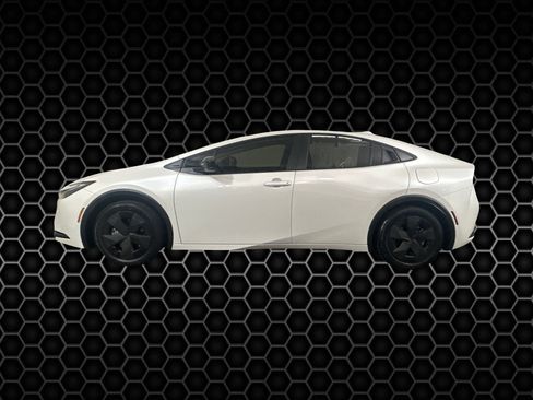 Used 2025 Toyota Prius Plug-In Hybrid image 10