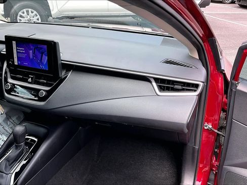 Used 2023 Toyota Corolla LE FWD image 18