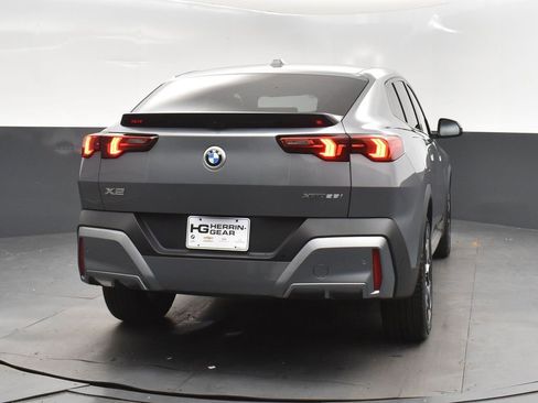 Used 2025 BMW X2 xDrive28i image 7