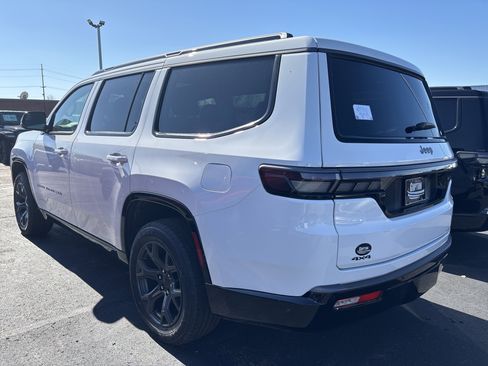 New 2026 Jeep Grand Wagoneer Limited AWD/4WD image 15