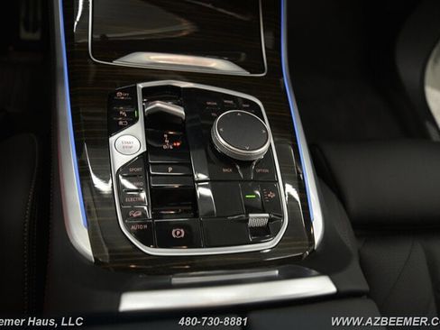Used 2024 BMW X5 xDrive50e w/ M Sport Package image 35