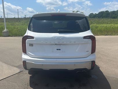 Used 2024 Kia Telluride S w/ S Sunroof Package