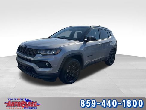 Used 2023 Jeep Compass Altitude image 1