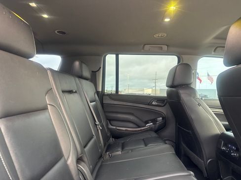 Used 2020 Chevrolet Suburban LT w/ Texas Edition Package RWD image 32