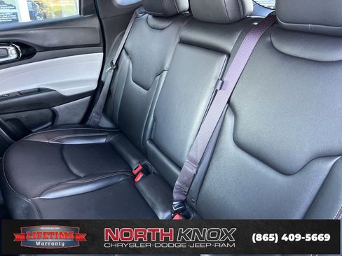 Used 2024 Jeep Compass Limited image 14