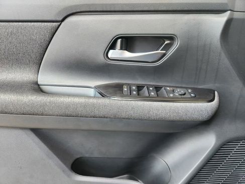 New 2026 Nissan Kicks SV image 17