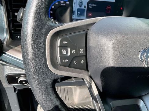 Used 2023 Ford Bronco Outer Banks AWD/4WD image 23