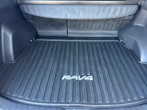 Used 2023 Toyota RAV4 XLE Premium FWD image 15