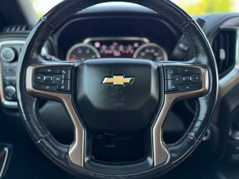 Used 2022 Chevrolet Silverado 3500 High Country w/ Technology Package AWD/4WD image 17