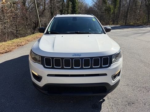Used 2021 Jeep Compass Sport w/ Cold Weather Group image 3