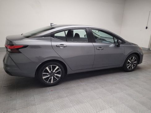 Used 2025 Nissan Versa SV FWD image 10
