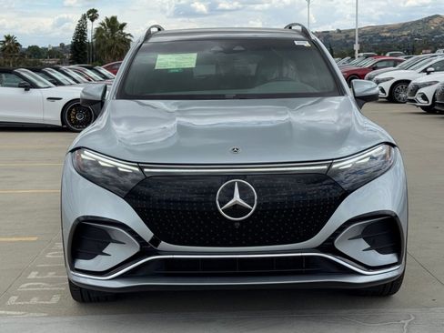 New 2026 Mercedes-Benz EQS 400 4MATIC SUV image 4