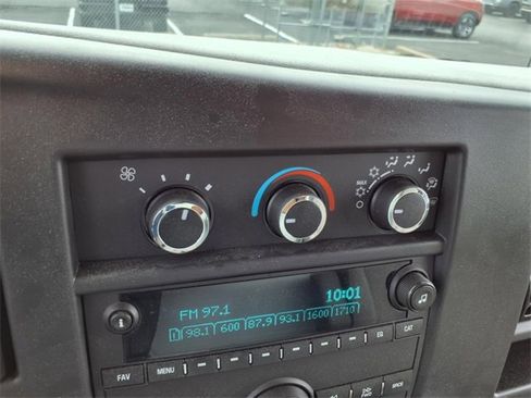 New 2025 Chevrolet Express 3500 w/ Power Convenience Package image 13