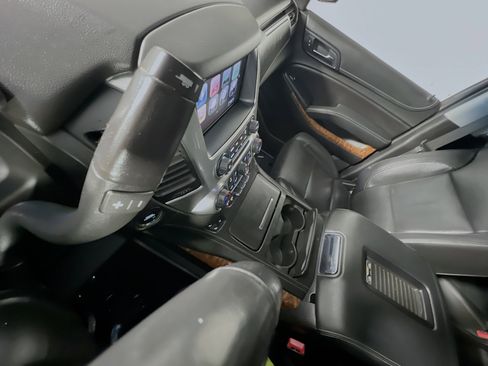 Used 2018 Chevrolet Tahoe Premier AWD/4WD image 25
