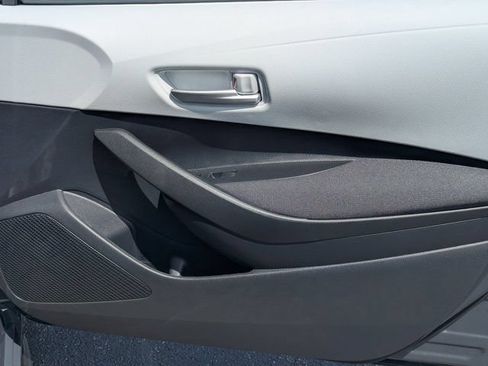 Used 2026 Toyota Corolla SE FWD image 13