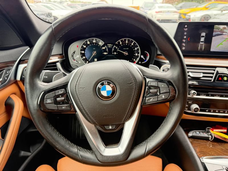 Used 2018 BMW 530i xDrive AWD/4WD image 21