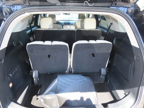 Used 2018 Ford Explorer Platinum AWD/4WD image 13