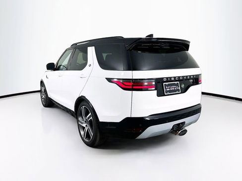 Used 2023 Land Rover Discovery Metropolitan Edition image 7
