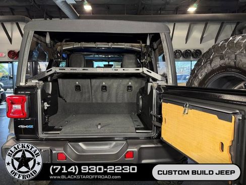 Used 2023 Jeep Wrangler Unlimited Rubicon 4xe AWD/4WD image 33