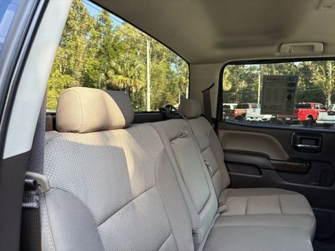 Used 2018 Chevrolet Silverado 1500 LT w/ All Star Edition image 31