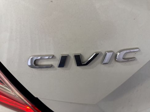 Used 2016 Honda Civic EX image 8