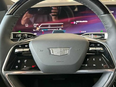 New 2025 Cadillac Escalade IQ Sport 1 w/ LPO, ONYX Package image 23