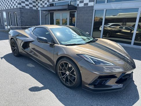 Used 2021 Chevrolet Corvette Stingray Preferred Conv w/ Z51 Performance Package RWD image 2
