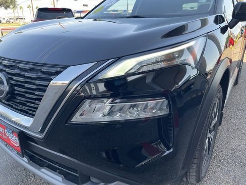 Certified 2023 Nissan Rogue SV image 26