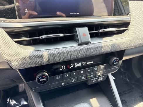 Certified 2026 Subaru Outback Premium AWD/4WD image 19