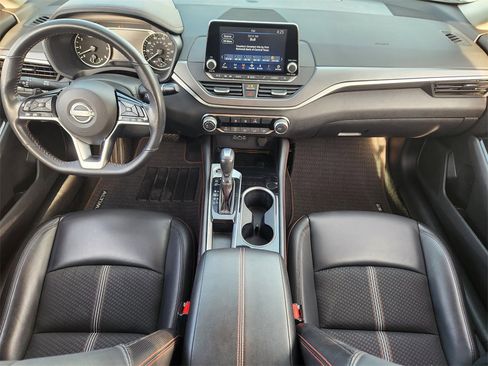 Used 2023 Nissan Altima 2.5 SR image 19