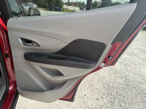 Used 2015 Buick Encore Convenience FWD image 15