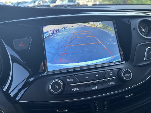 Used 2017 Buick Envision Essence FWD image 21