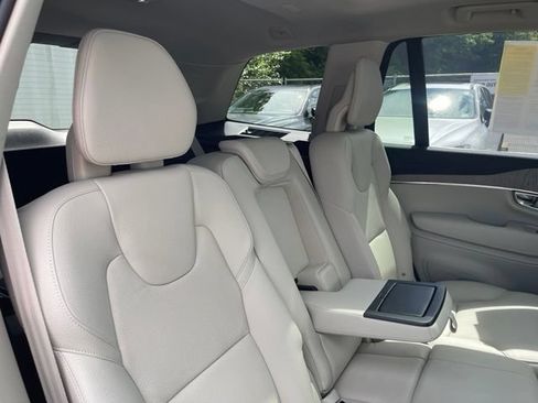 Used 2025 Volvo XC90 B6 Plus w/ Protection Package Premier AWD/4WD image 19