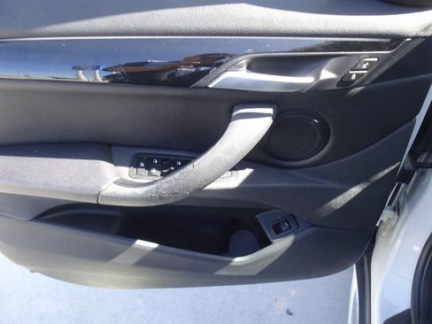 Used 2019 BMW X1 sDrive28i w/ Convenience Package image 8