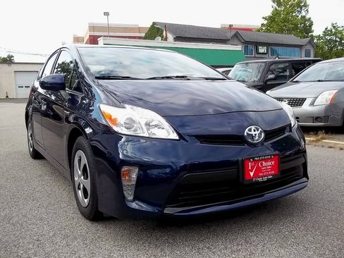 Used 2014 Toyota Prius Three FWD image 5