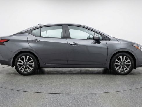 Used 2025 Nissan Versa SV FWD image 11